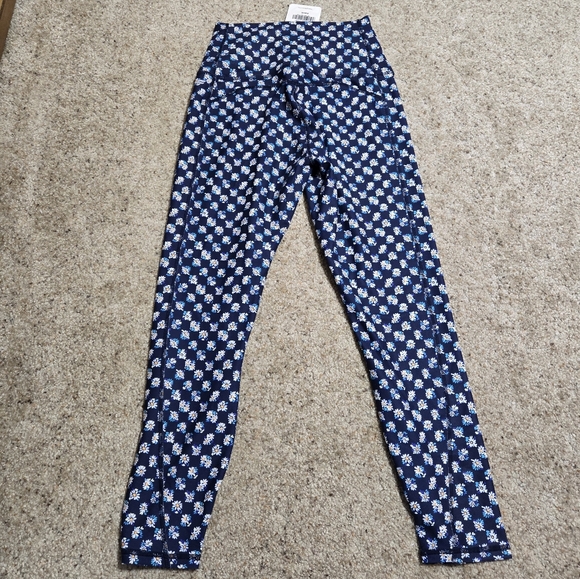 NWT Fabletics Ultra High Waisted Pureluxe 7/8 Daisy Leggings - Picture 2 of 3